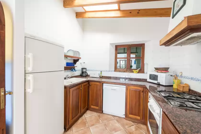 Holiday rentals in S'olivaret, Fornalutx