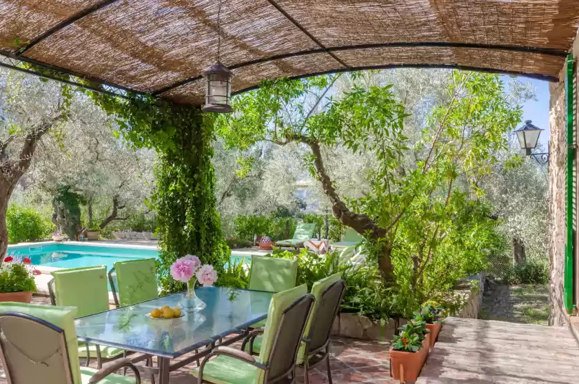 Holiday rentals in S'olivaret, Fornalutx