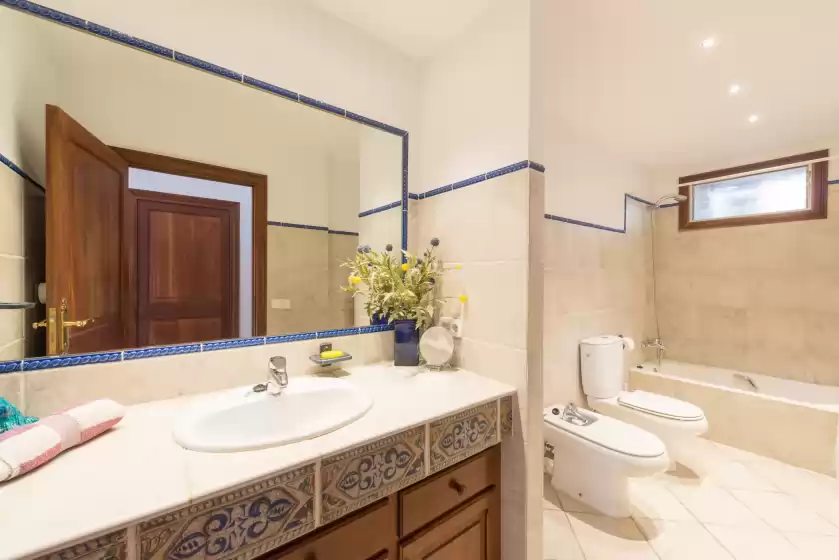 Holiday rentals in S'olivaret, Fornalutx