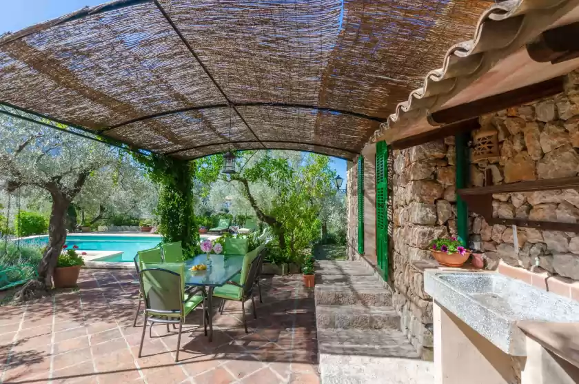 Holiday rentals in S'olivaret, Fornalutx