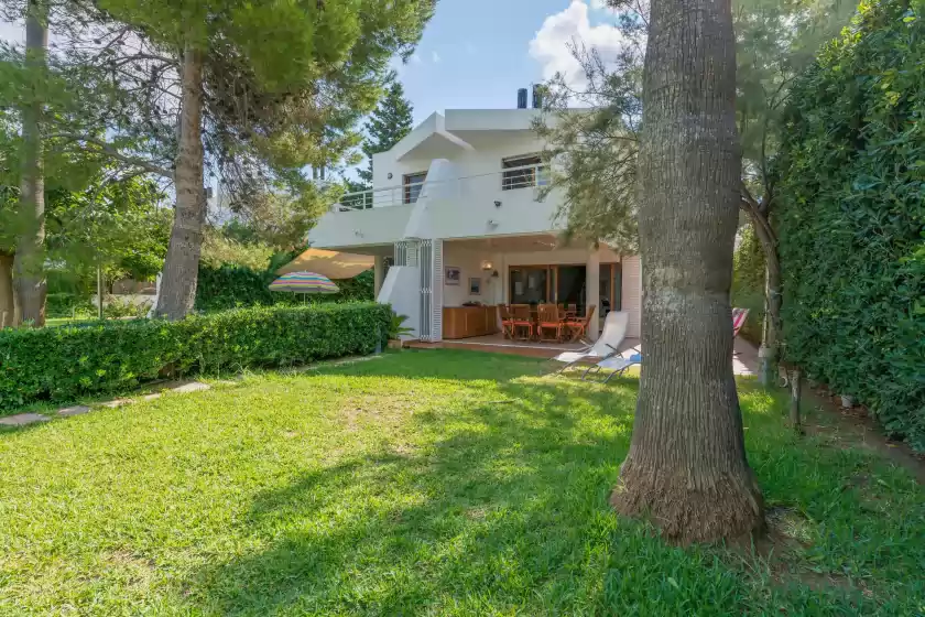 Holiday rentals in Camp de mar, Marina Manresa