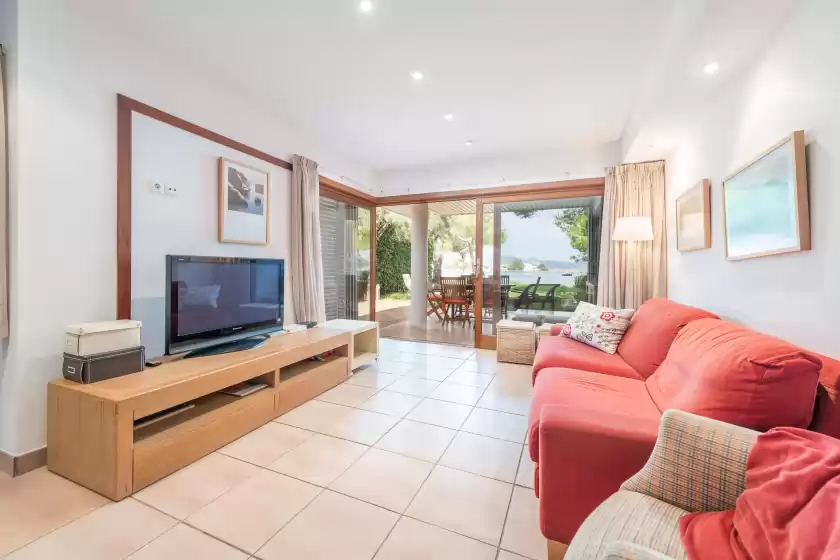 Holiday rentals in Camp de mar, Marina Manresa