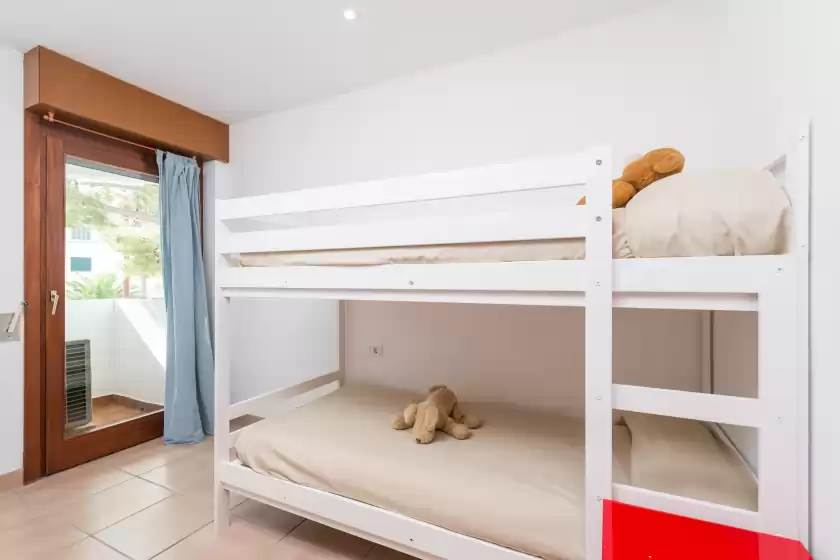 Holiday rentals in Camp de mar, Marina Manresa