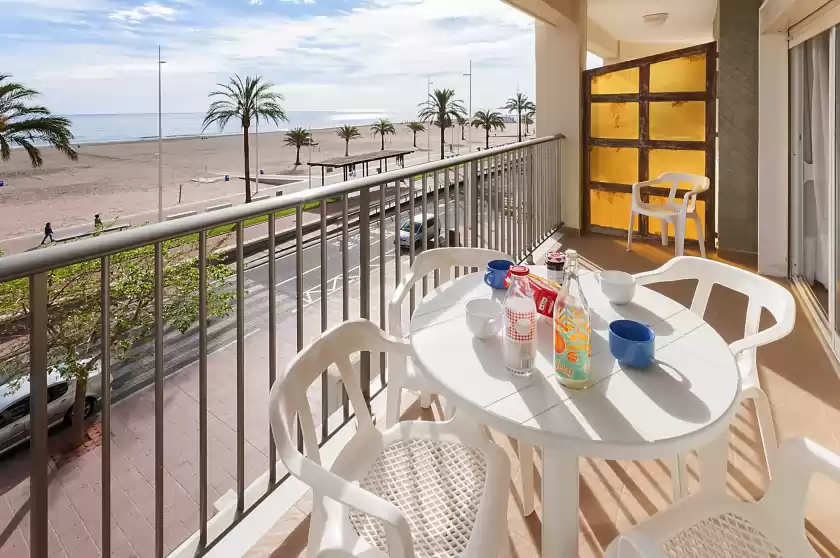 Holiday rentals in Infante, Gandia