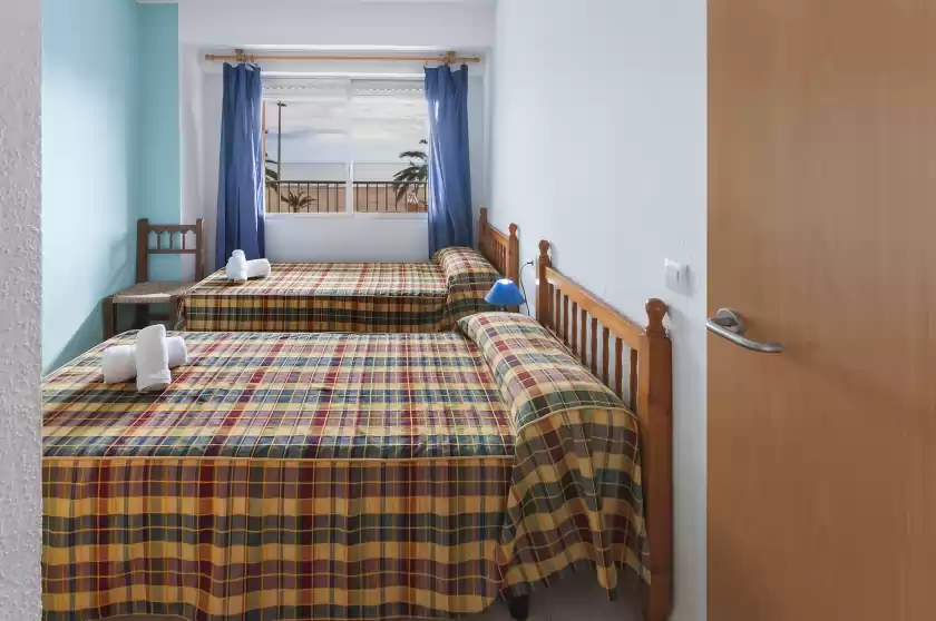 Holiday rentals in Infante, Gandia