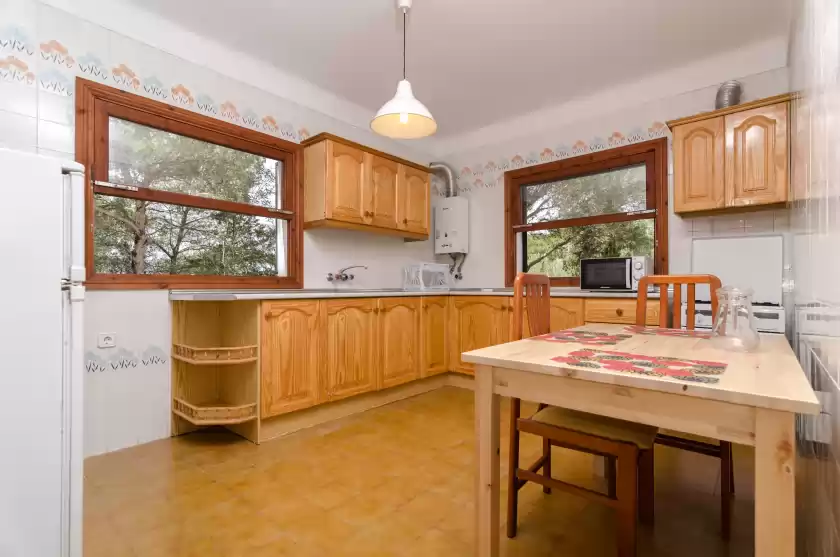 Holiday rentals in Es jaç, Cala Llombards