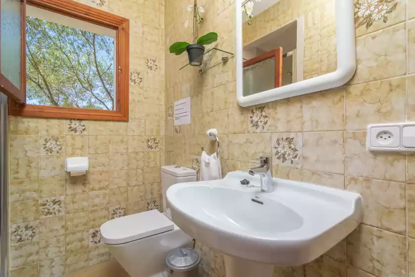 Holiday rentals in Es jaç, Cala Llombards