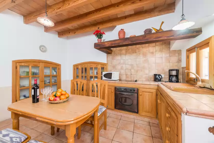 Holiday rentals in Sa tarongera, Andratx