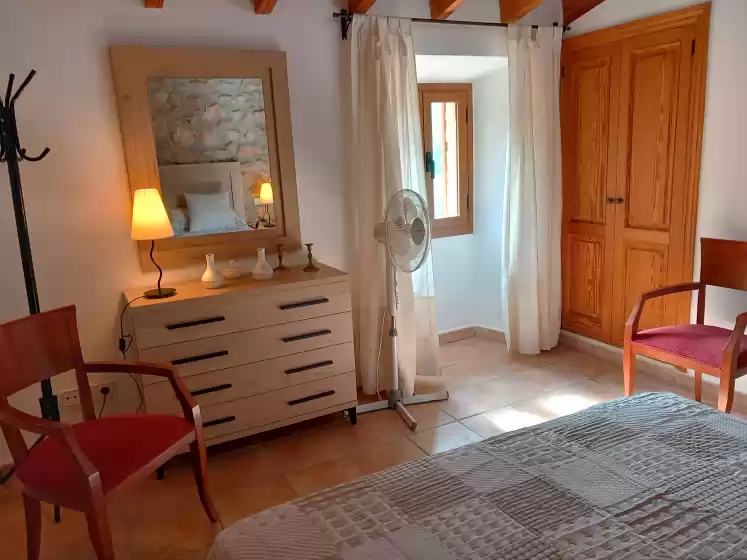 Holiday rentals in Sa tarongera, Andratx