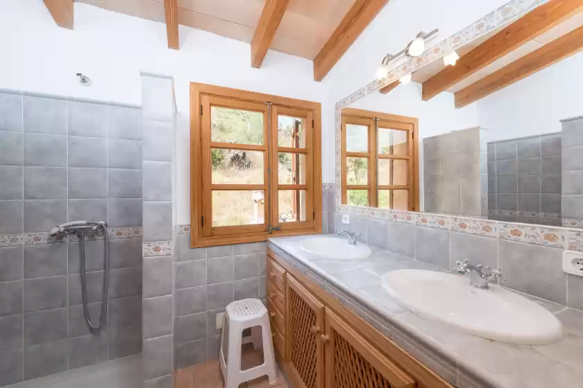 Holiday rentals in Sa tarongera, Andratx