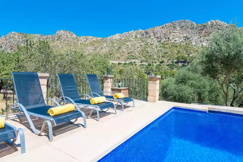 Holiday rentals in Sa tarongera, Andratx