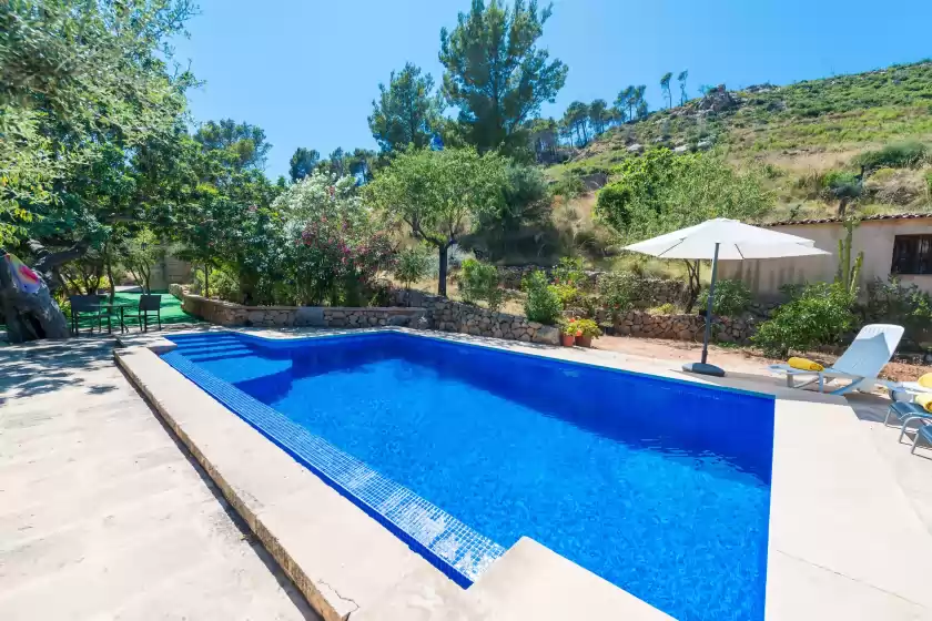 Holiday rentals in Sa tarongera, Andratx
