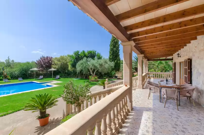 Holiday rentals in Can berguins, Búger