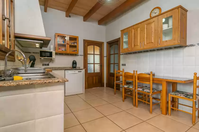 Holiday rentals in Can berguins, Búger