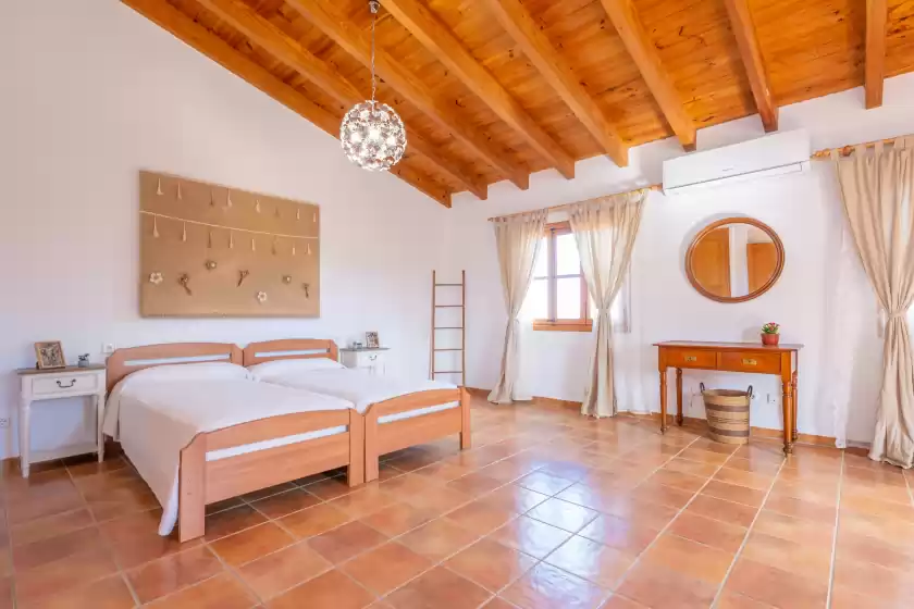 Holiday rentals in Ca na flores, Llubí