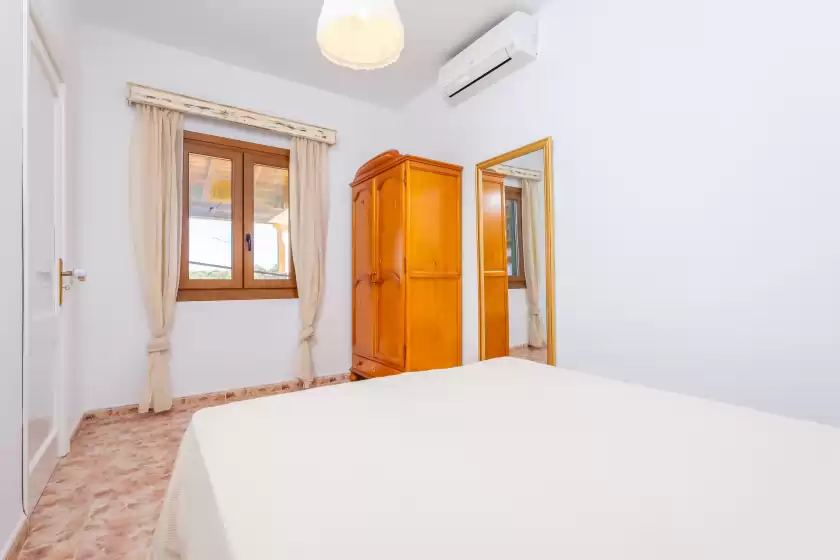 Holiday rentals in Ca na flores, Llubí