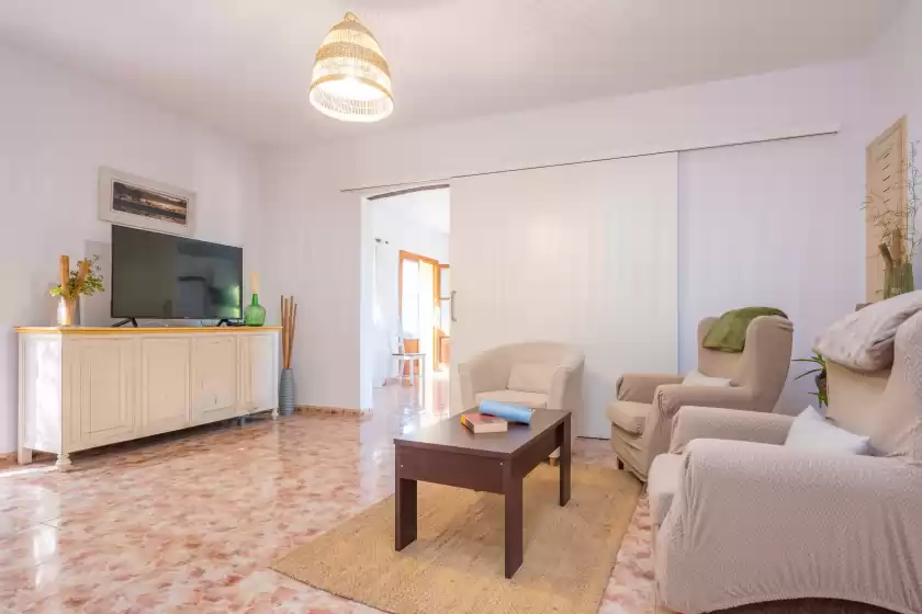 Holiday rentals in Ca na flores, Llubí