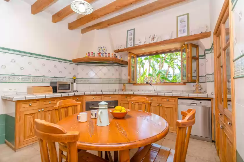 Holiday rentals in Finca es porrassar, Cas Concos