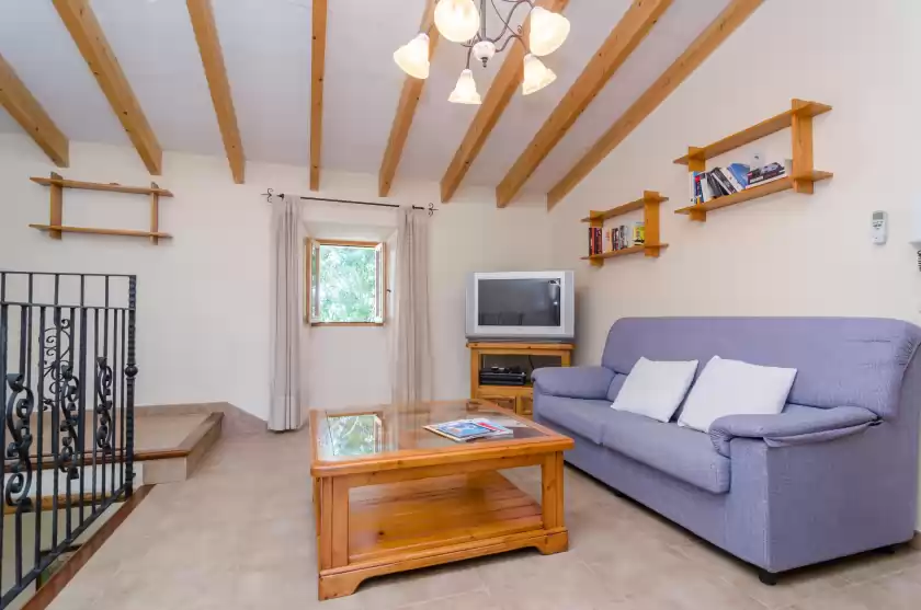 Holiday rentals in Finca es porrassar, Cas Concos