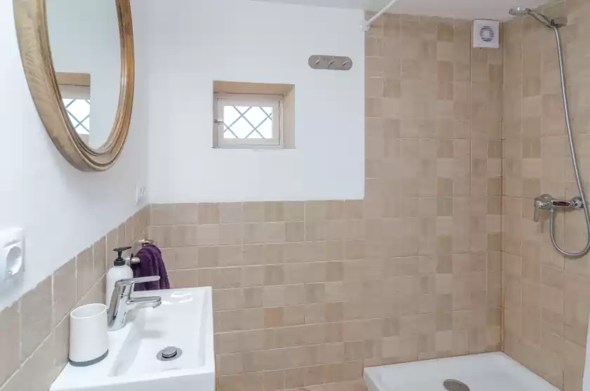 Holiday rentals in Ses barreres, Campos