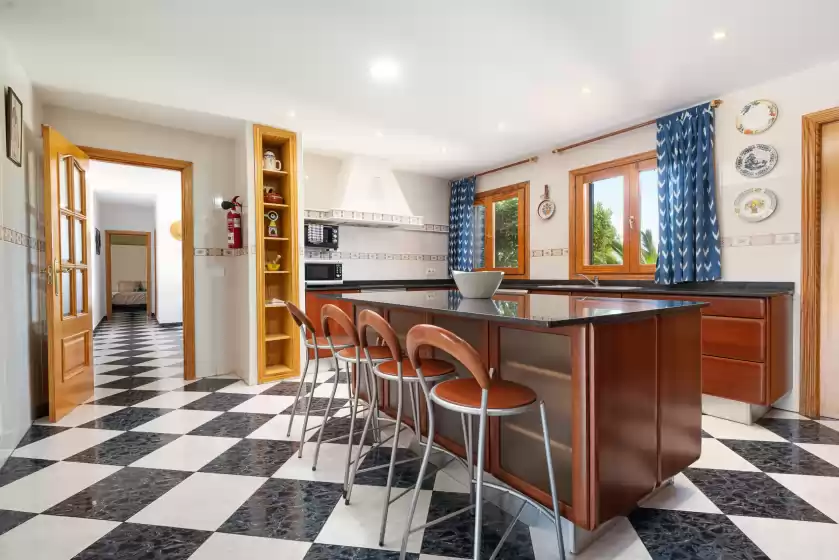 Holiday rentals in Casa campillos, Llucmajor