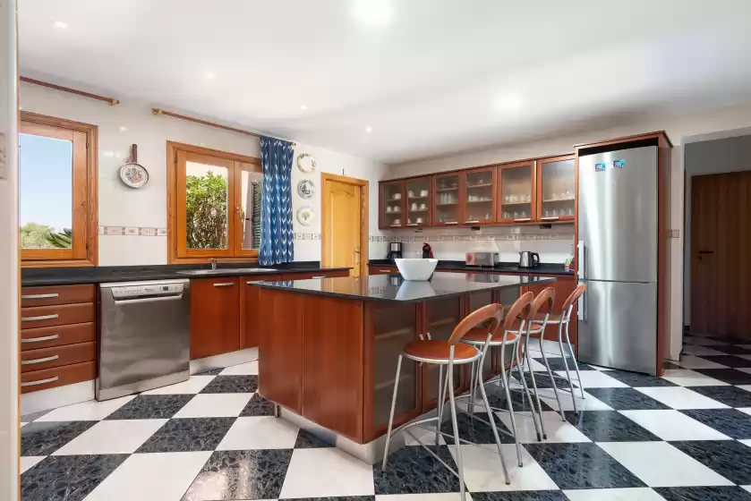 Holiday rentals in Casa campillos, Llucmajor