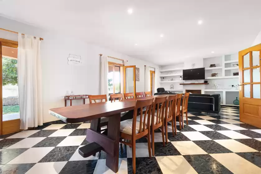Holiday rentals in Casa campillos, Llucmajor