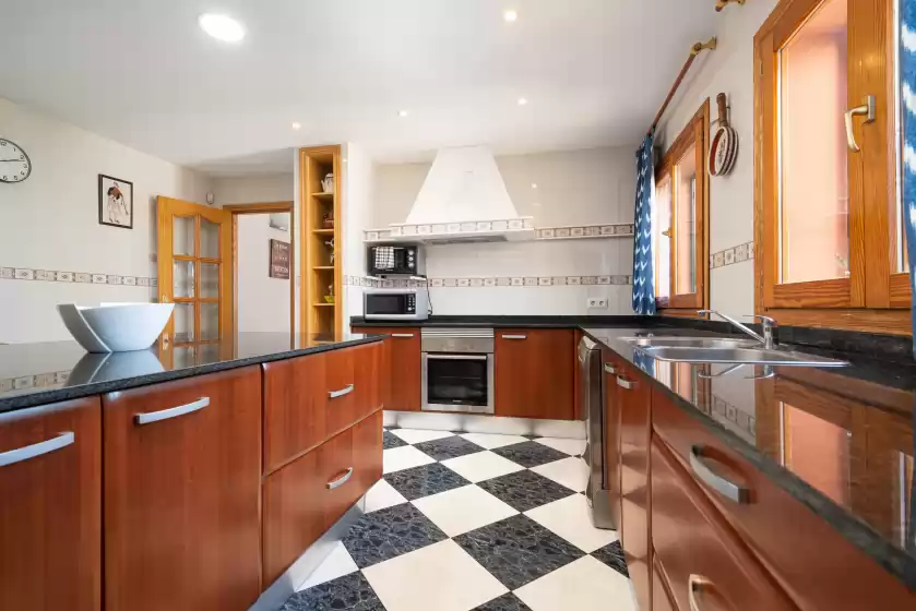 Holiday rentals in Casa campillos, Llucmajor