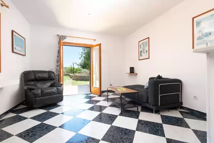 Holiday rentals in Casa campillos, Llucmajor
