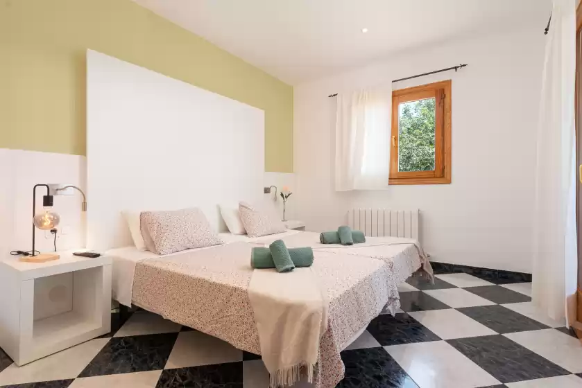 Holiday rentals in Casa campillos, Llucmajor