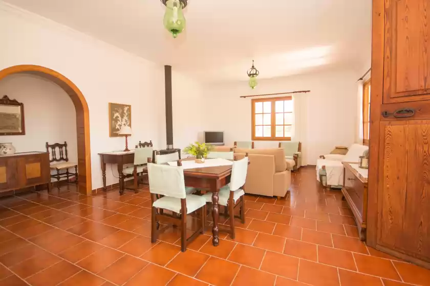 Holiday rentals in Can moscari, Inca