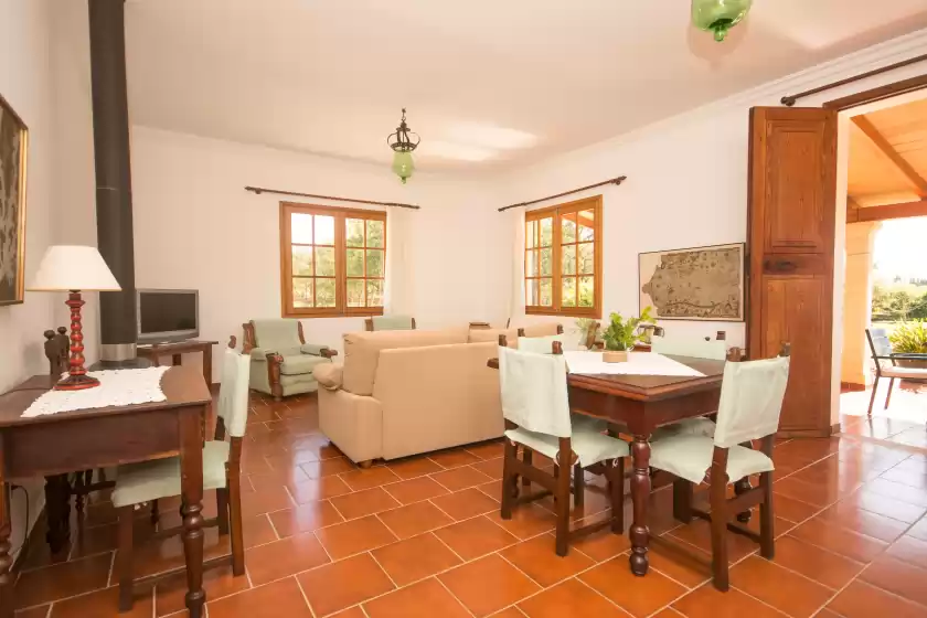 Holiday rentals in Can moscari, Inca