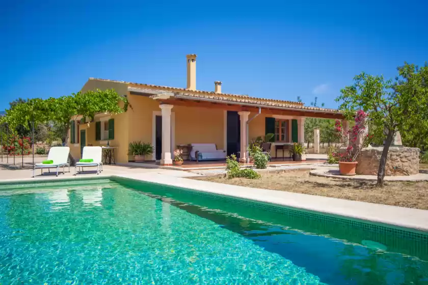 Holiday rentals in Can moscari, Inca