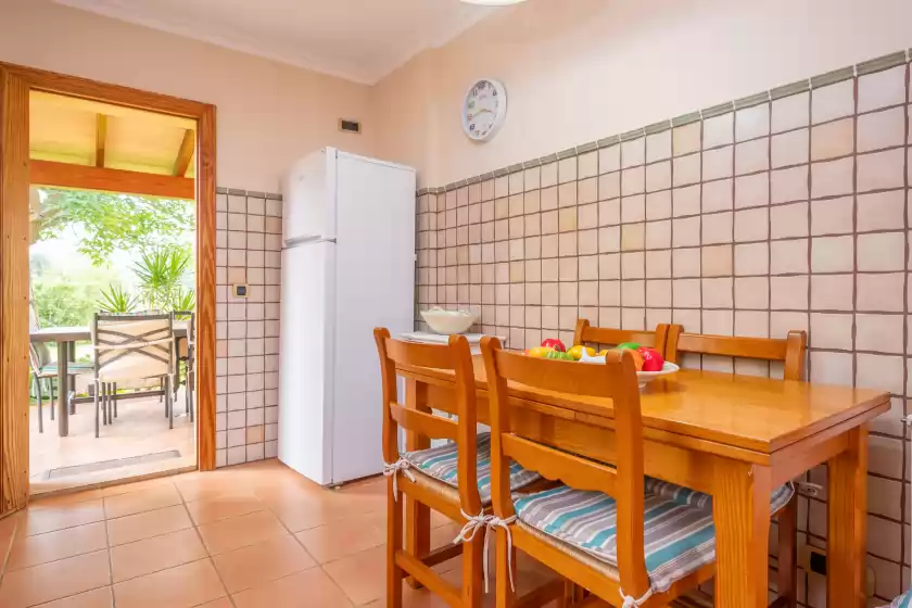 Holiday rentals in Can boi den cifre, Urbanització la Font