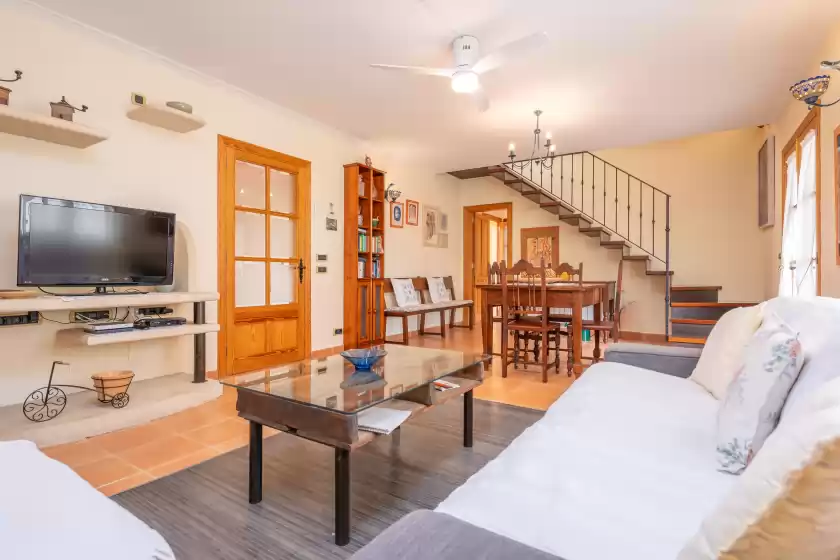 Holiday rentals in Can boi den cifre, Urbanització la Font