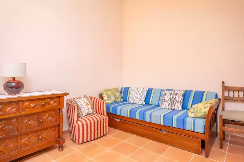 Holiday rentals in Can boi den cifre, Urbanització la Font