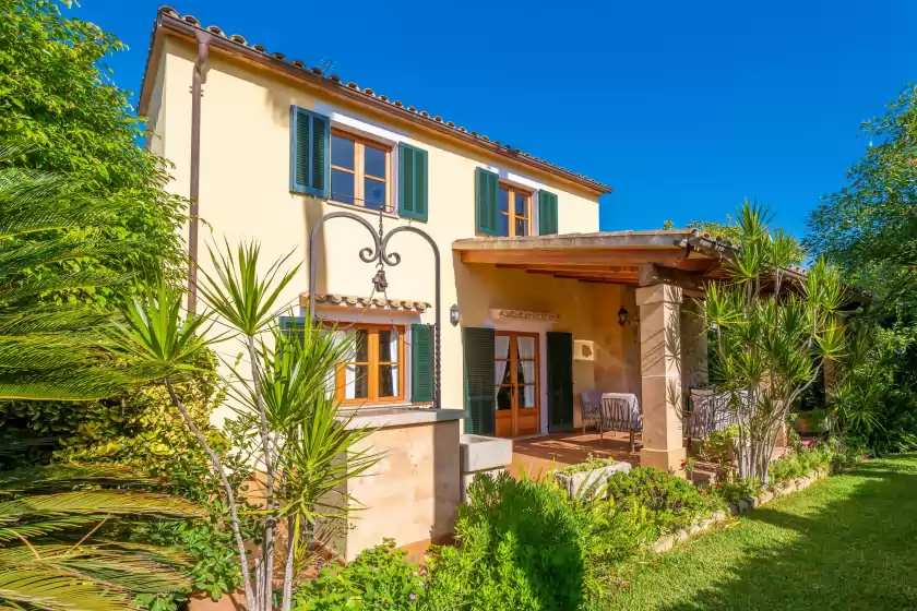 Holiday rentals in Can boi den cifre, Urbanització la Font