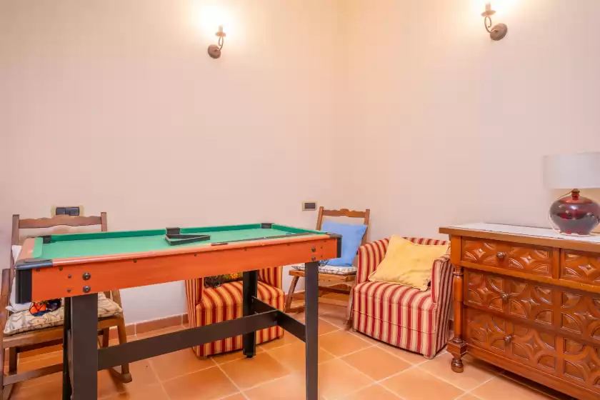 Holiday rentals in Can boi den cifre, Urbanització la Font