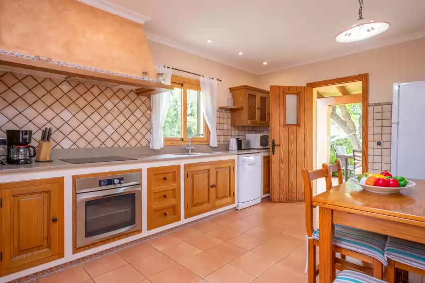 Holiday rentals in Can boi den cifre, Urbanització la Font