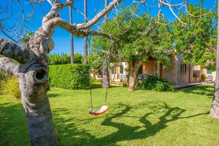 Holiday rentals in Can boi den cifre, Urbanització la Font