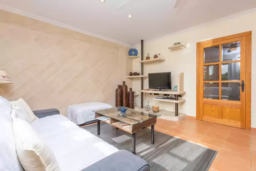 Holiday rentals in Can boi den cifre, Urbanització la Font