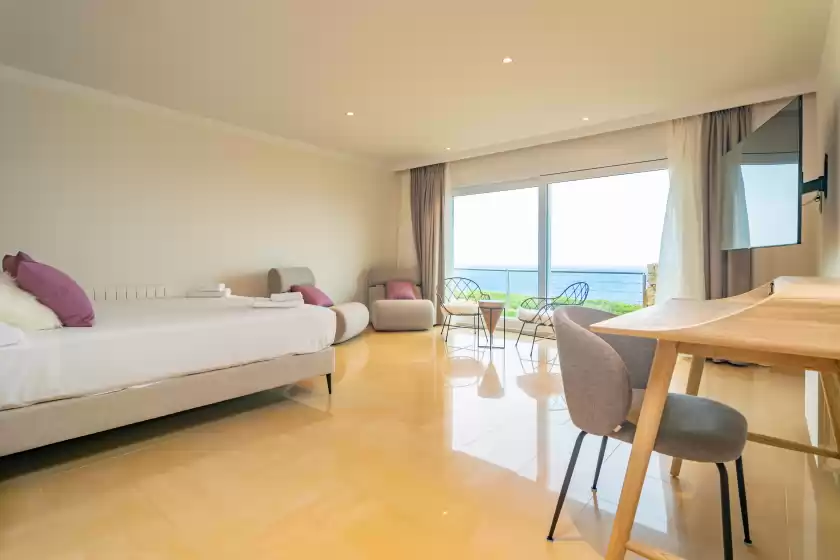 Alquiler vacacional en Villa luna suites, es Puigderrós