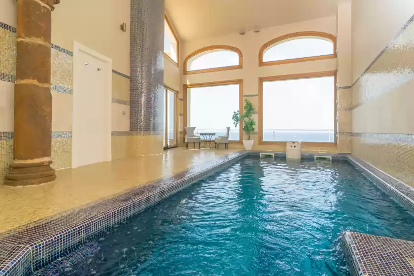 Alquiler vacacional en Villa luna suites, es Puigderrós
