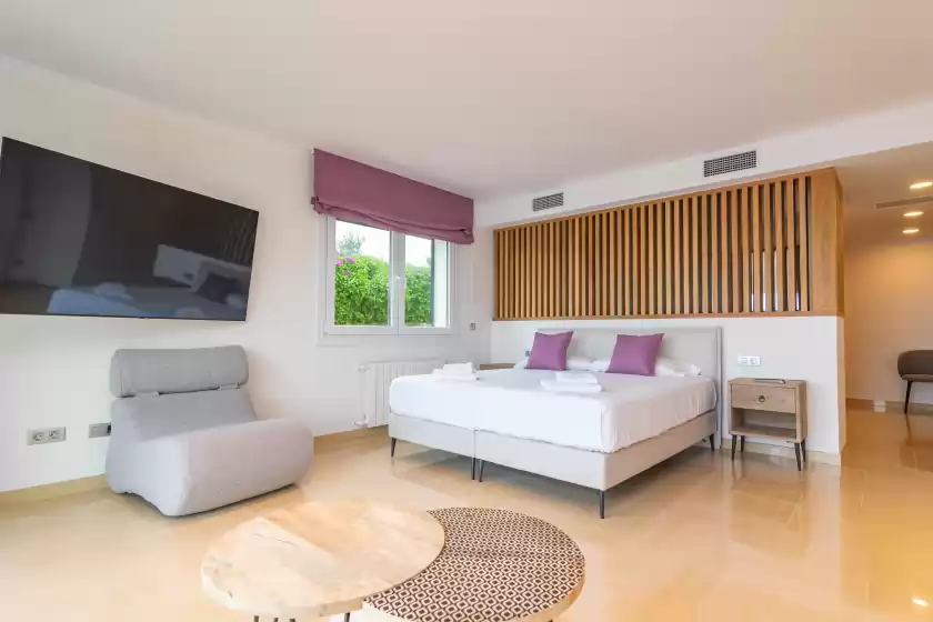 Alquiler vacacional en Villa luna suites, es Puigderrós