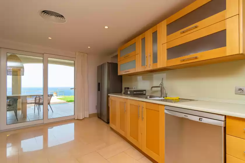 Alquiler vacacional en Villa luna suites, es Puigderrós