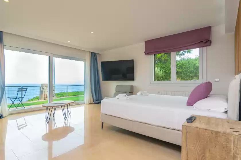 Alquiler vacacional en Villa luna suites, es Puigderrós