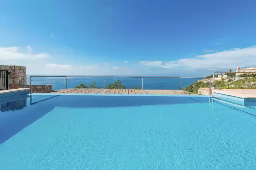 Alquiler vacacional en Villa luna suites, es Puigderrós