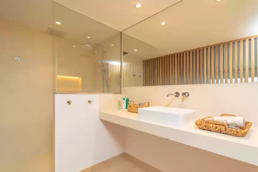 Alquiler vacacional en Villa luna suites, es Puigderrós