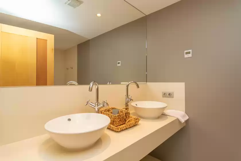 Alquiler vacacional en Villa luna suites, es Puigderrós