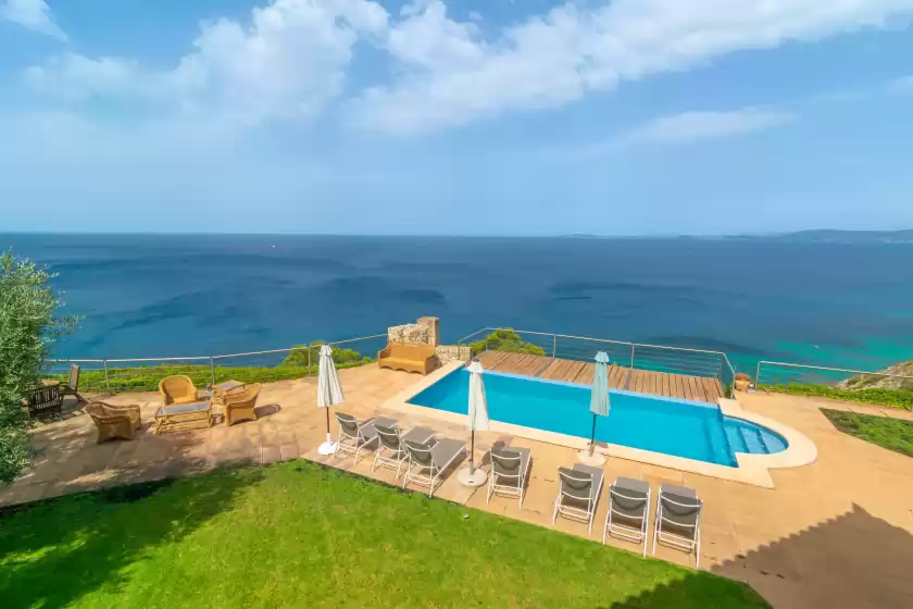 Alquiler vacacional en Villa luna suites, es Puigderrós